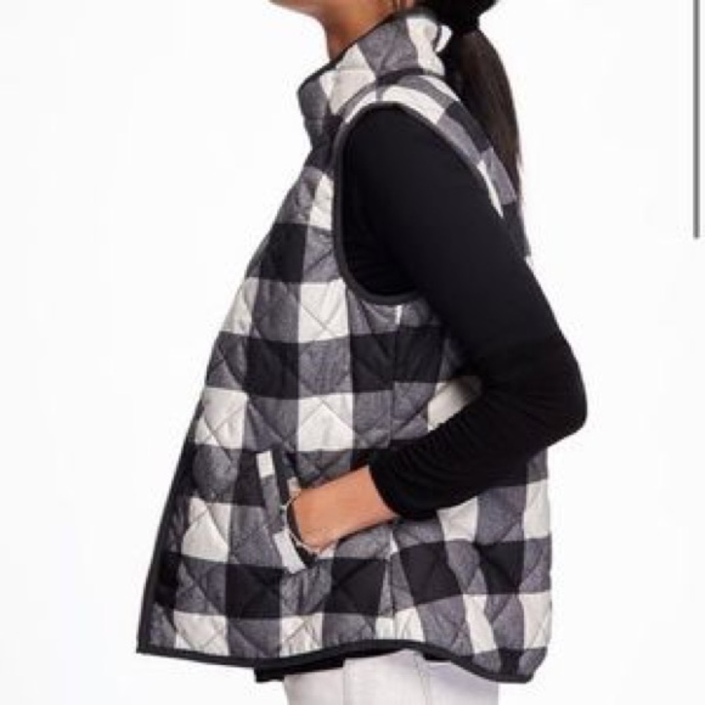Old Navy Checkered Black and White Vest Small
